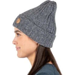 FJÄLLRÄVEN Fjällräven Byron Gebreide Muts - Deep Sea -Fjällräven fjaellraeven byron hat deep sea 1 1505639