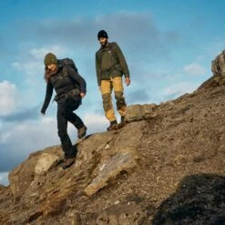 FJÄLLRÄVEN Fjällräven Classic Knit Gebreide Muts - Deep Forest 11 FJÄLLRÄVEN Fjällräven Classic Knit Gebreide Muts - Deep Forest -Fjällräven fjaellraeven classic knit hat 1 1460511 1