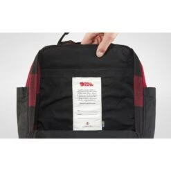 FJÄLLRÄVEN Fjällräven Kanken Re-Wool Rugzak - Red-black -Fjällräven fjaellraeven kanken re wool backpack red black 8 1025399