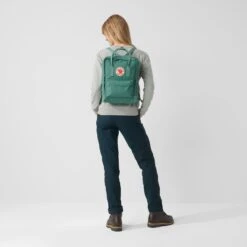 FJÄLLRÄVEN Fjällräven Kånken Rugzak - Arctic Green/spicy Orange 24 FJÄLLRÄVEN Fjällräven Kånken Rugzak - Arctic Green/spicy Orange -Fjällräven fjaellraeven kanken rucksack arctis green 3 1025265
