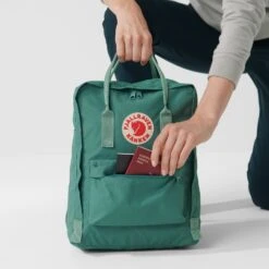 FJÄLLRÄVEN Fjällräven Kånken Rugzak - Arctic Green/spicy Orange 19 FJÄLLRÄVEN Fjällräven Kånken Rugzak - Arctic Green/spicy Orange -Fjällräven fjaellraeven kanken rucksack arctis green 5 1025263
