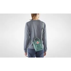 FJÄLLRÄVEN Fjällräven Kånken Sling Schoudertas 2.5L - Pink 19 FJÄLLRÄVEN Fjällräven Kånken Sling Schoudertas 2.5L - Pink -Fjällräven fjaellraeven kanken sling bag clay 10 1025560 1