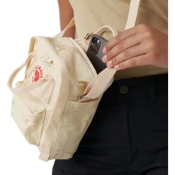 FJÄLLRÄVEN Fjällräven Kånken Sling Schoudertas 2.5L - Ultramarine 18 FJÄLLRÄVEN Fjällräven Kånken Sling Schoudertas 2.5L - Ultramarine -Fjällräven fjaellraeven kanken sling bag ultramarine 4 1420107