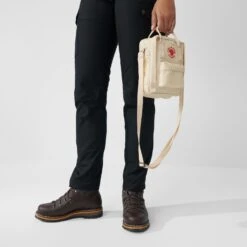 FJÄLLRÄVEN Fjällräven Kånken Sling Schoudertas 2.5L - Light Oak 23 FJÄLLRÄVEN Fjällräven Kånken Sling Schoudertas 2.5L - Light Oak -Fjällräven fjaellraeven kanken sling tasche sky blue 13 1131165
