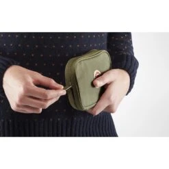 FJÄLLRÄVEN Fjällräven Kanken Travel Portemonnee - Royal Purple 12 FJÄLLRÄVEN Fjällräven Kanken Travel Portemonnee - Royal Purple -Fjällräven fjaellraeven kanken travel wallet royal purple 8 1337422 1